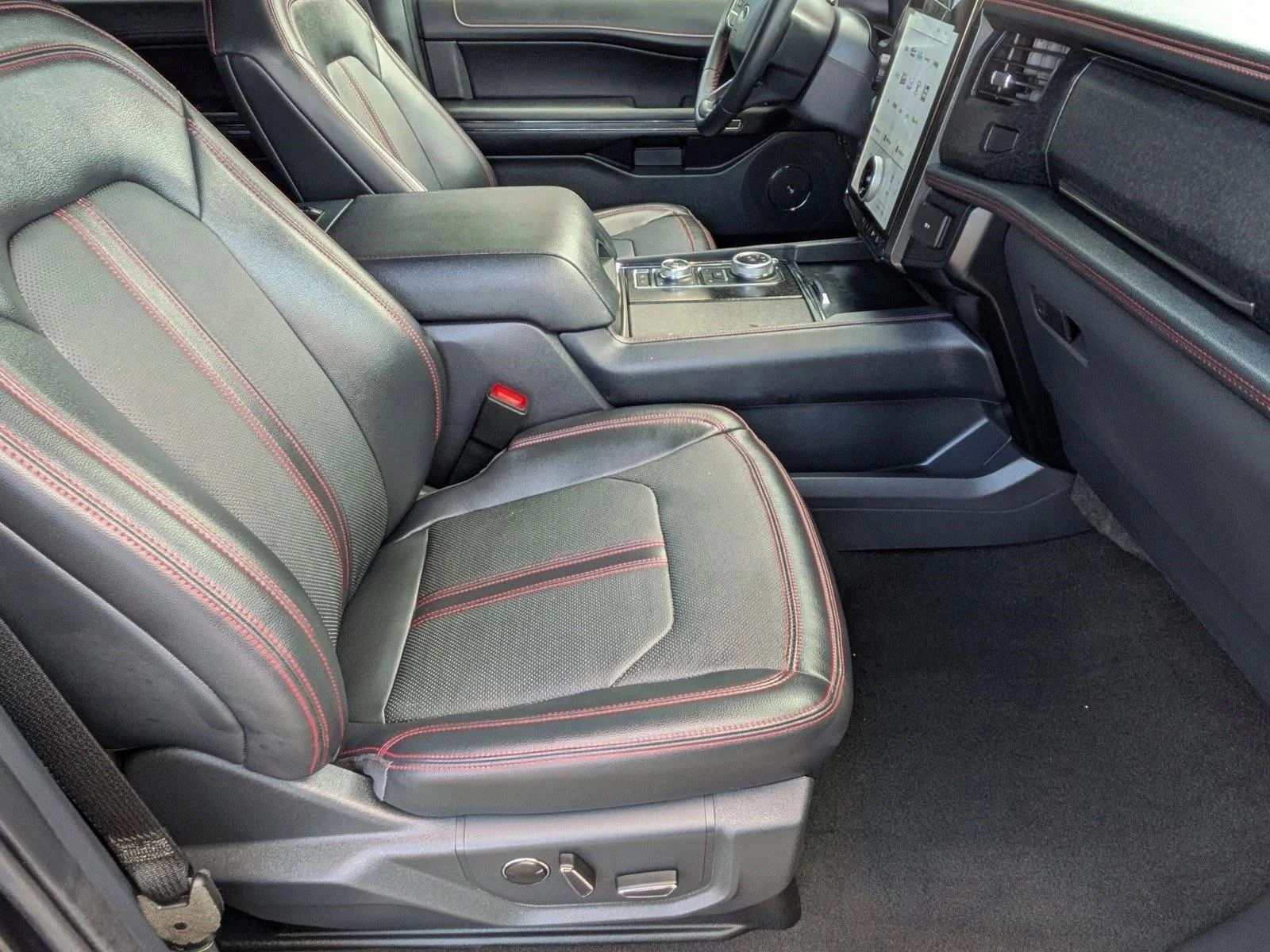 Used 2023 Agate Black Metallic Ford Limited image 20