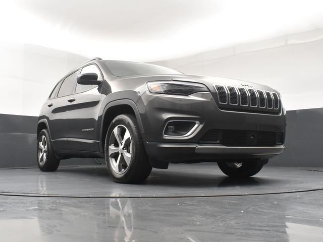 Used 2022 Gray Jeep Limited image 19