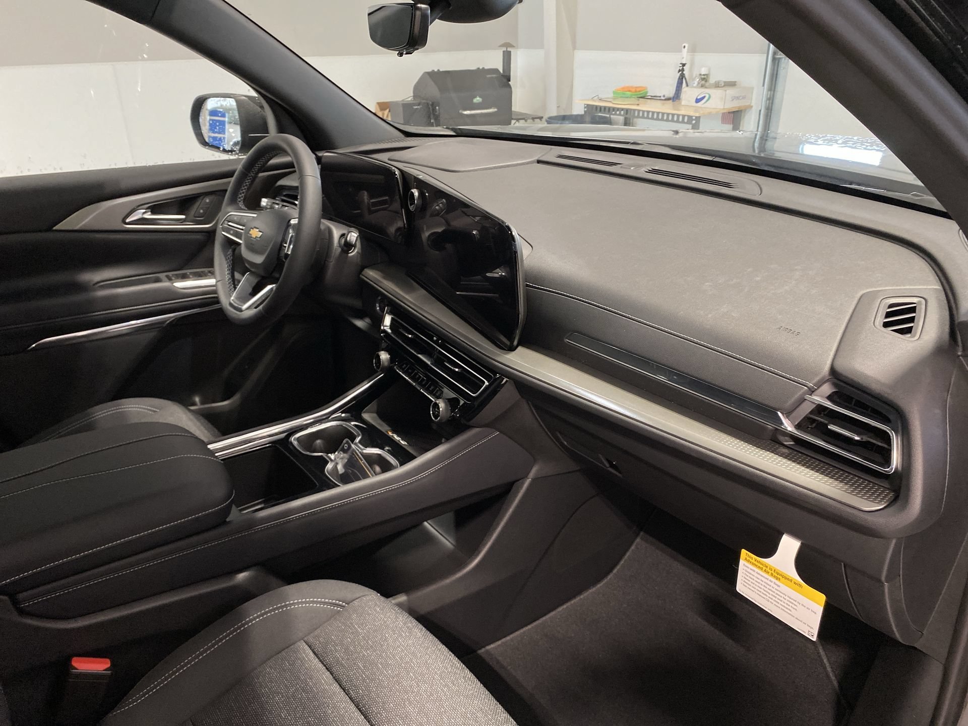 2027 Chevrolet Traverse LT - Photo 28