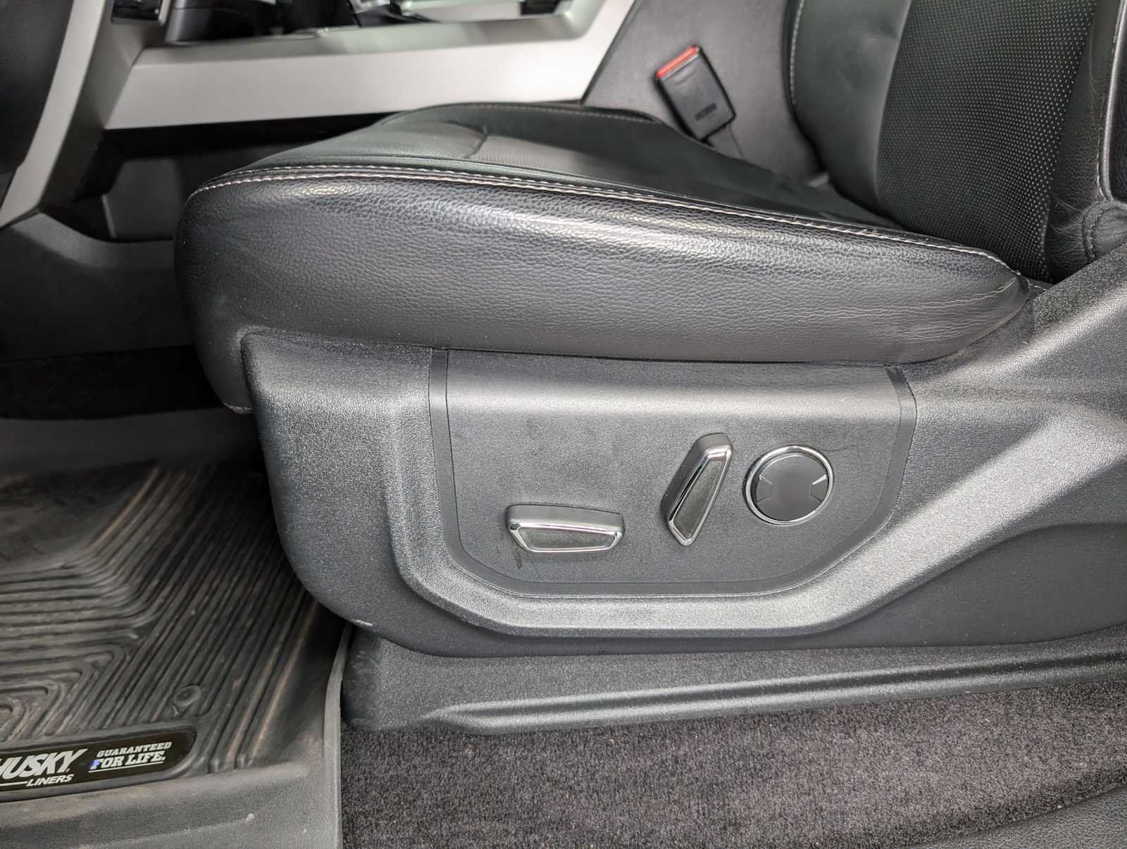Used 2016 Caribou Metallic Ford Lariat image 39