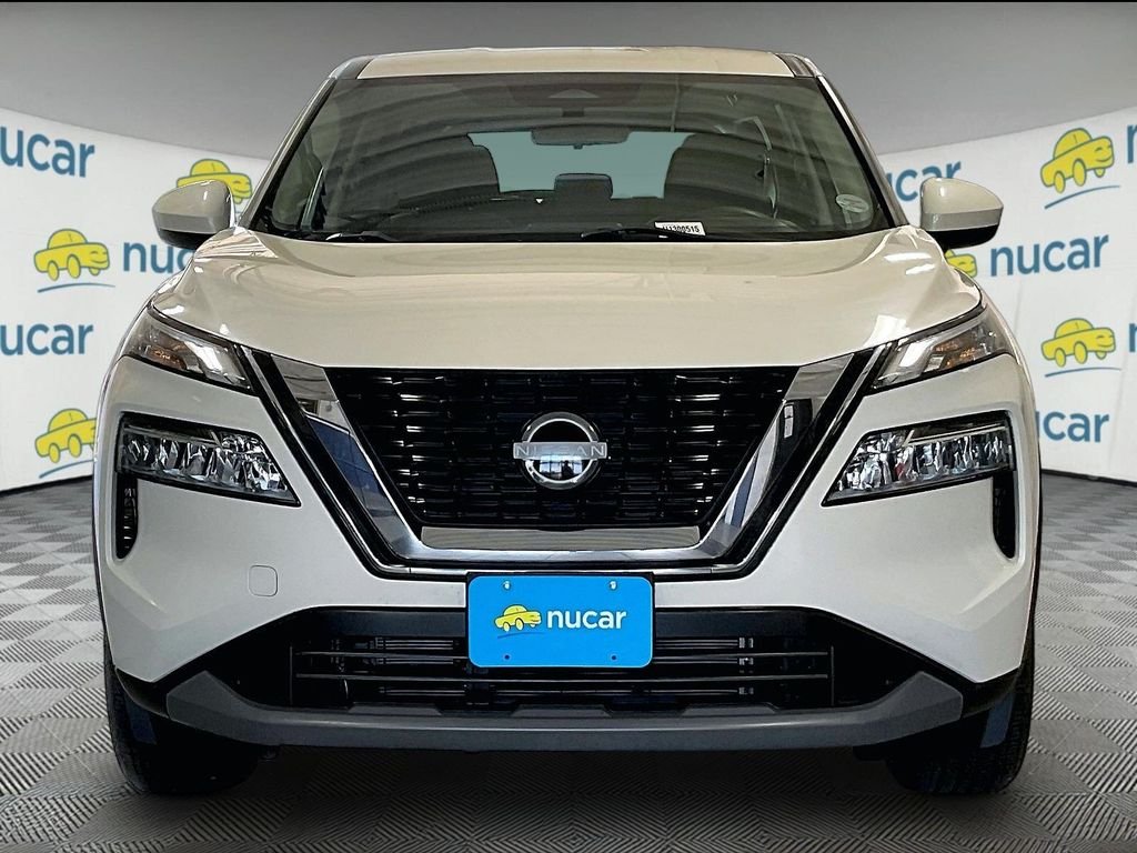 Used 2023 White Nissan SV image 2
