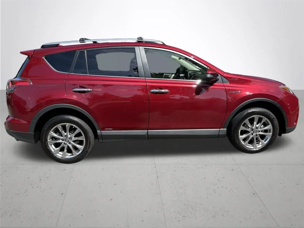 Used 2018 Red Toyota Limited image 5