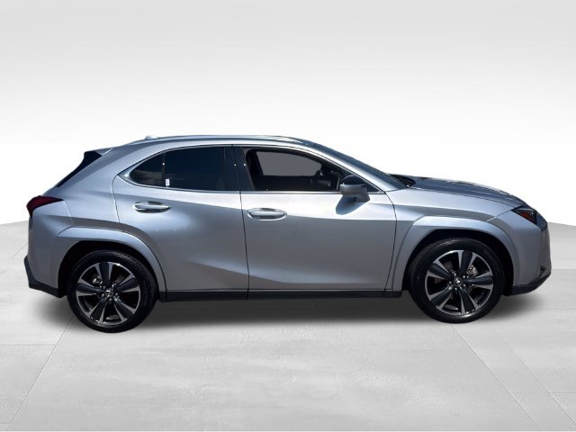 Used 2025 Silver Lexus 300h Premium image 6