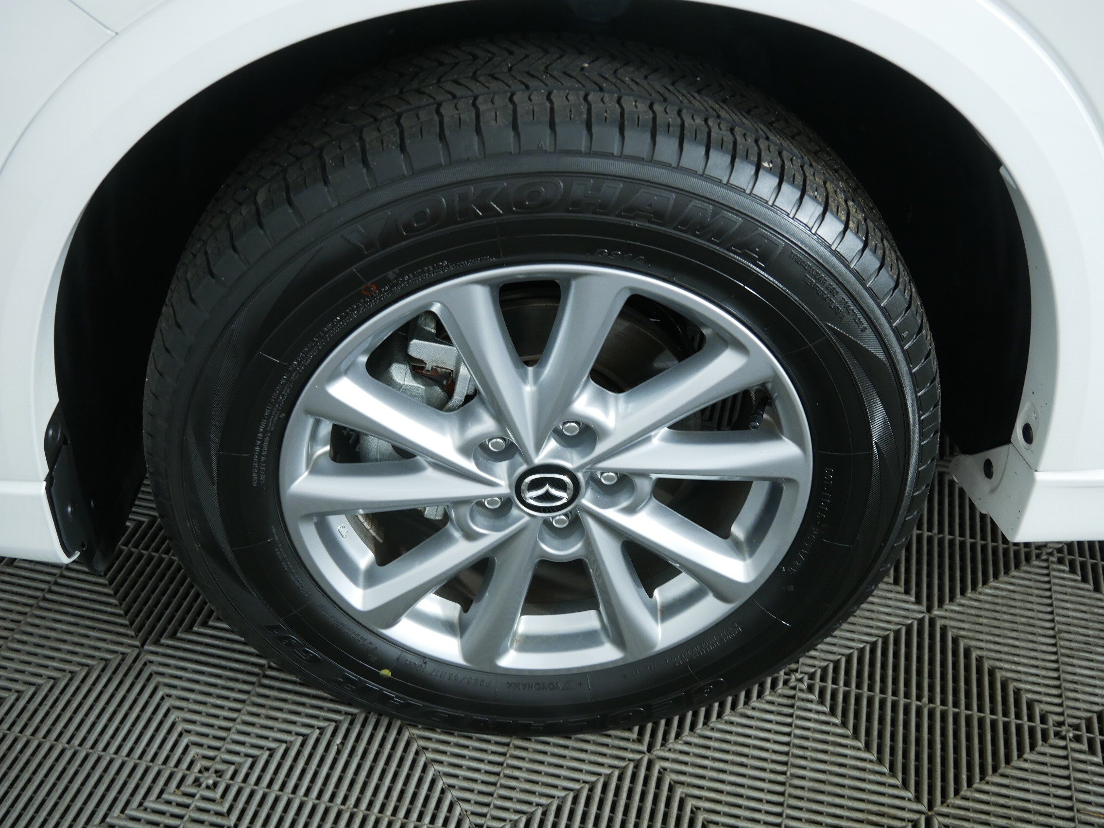 Certified Used 2024 Rhodium White Metallic Mazda 2.5 S Preferred Package image 15