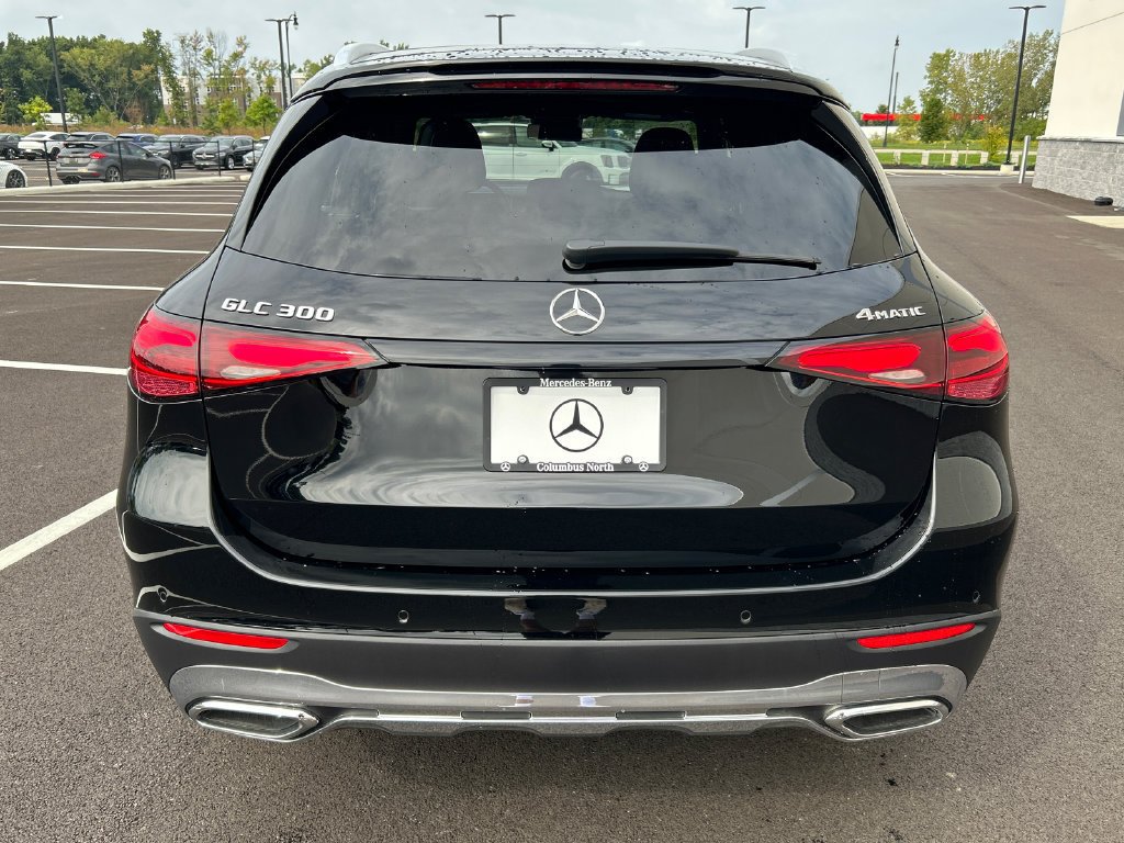 New 2026 Black Mercedes-Benz GLC 300 image 42