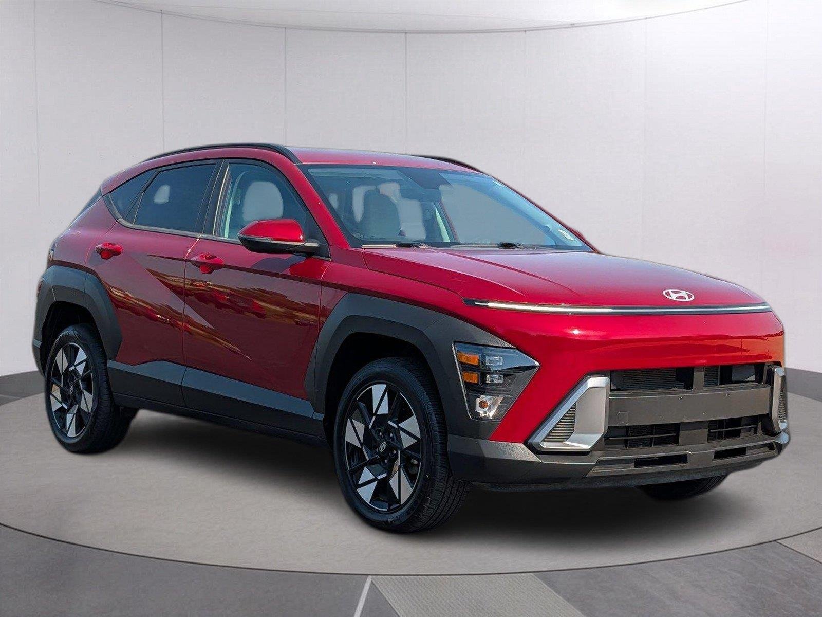 Used 2025 Ultimate Red Metallic Hyundai SEL image 7
