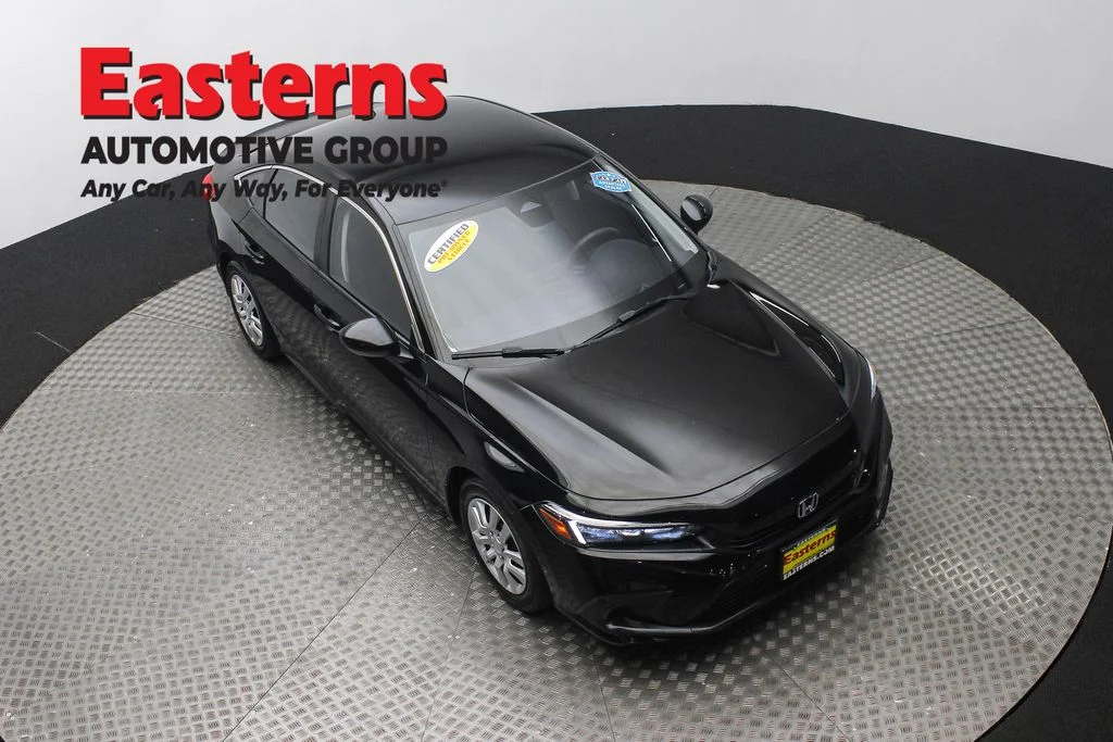 Used 2022 Black Honda LX image 3