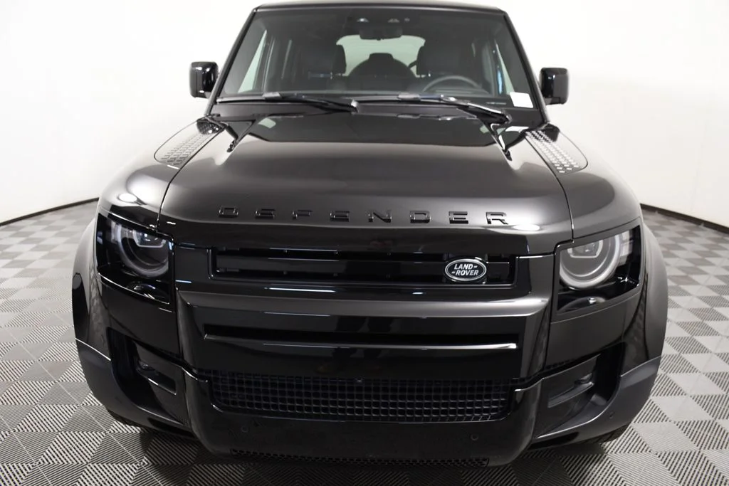 New 2026 Santorini Blk Land Rover S image 10