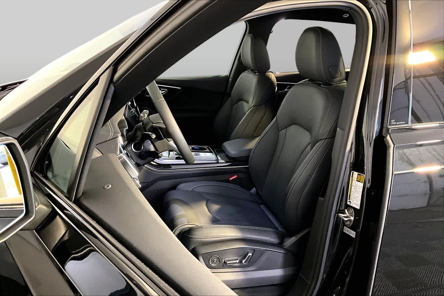 Used 2025 Mythos Black Metallic Audi Prestige image 9