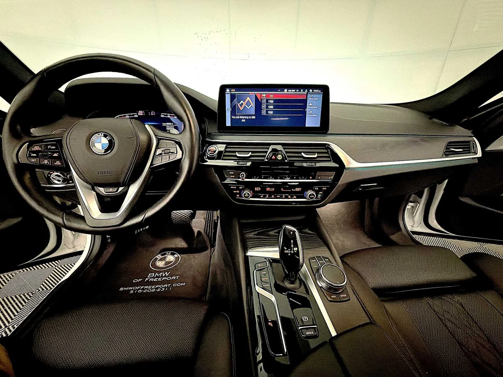 2023 BMW 5 Series 540i - Photo 14