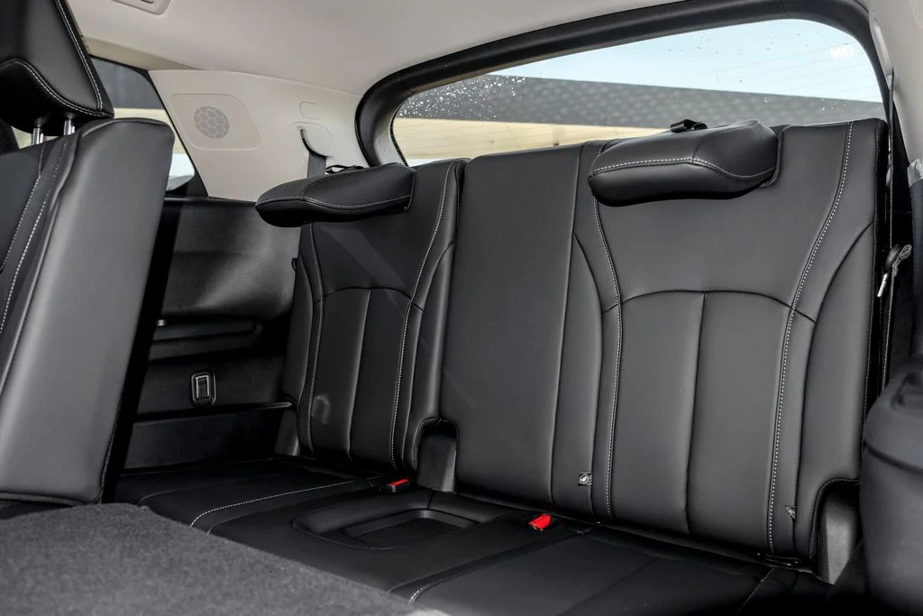 New 2027 WARM TITANIUM INFINITI Luxe AWD image 18
