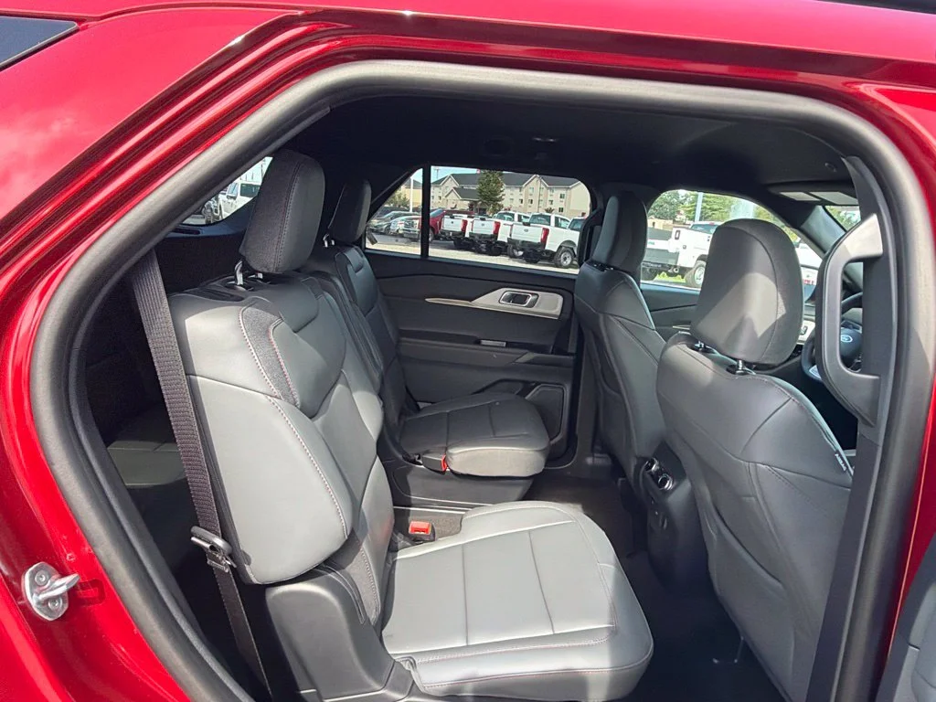 New 2027 Ruby Red Metallic Tinted Clearcoat Ford Active image 44