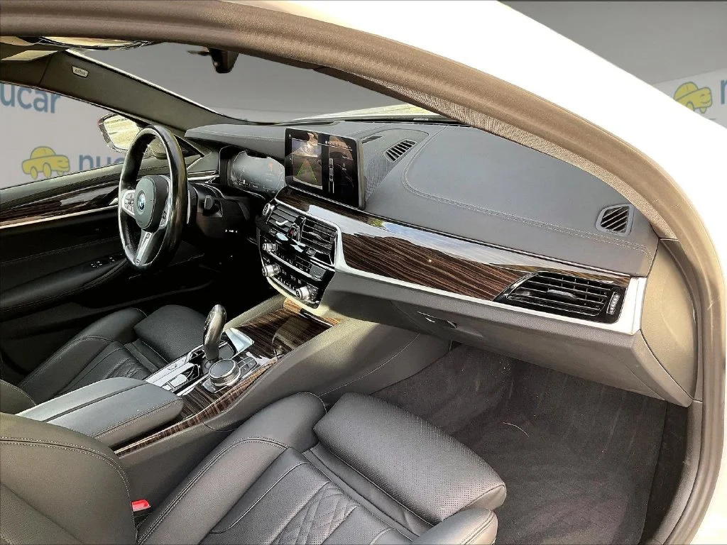 Used 2023 White BMW 530e iPerformance image 14