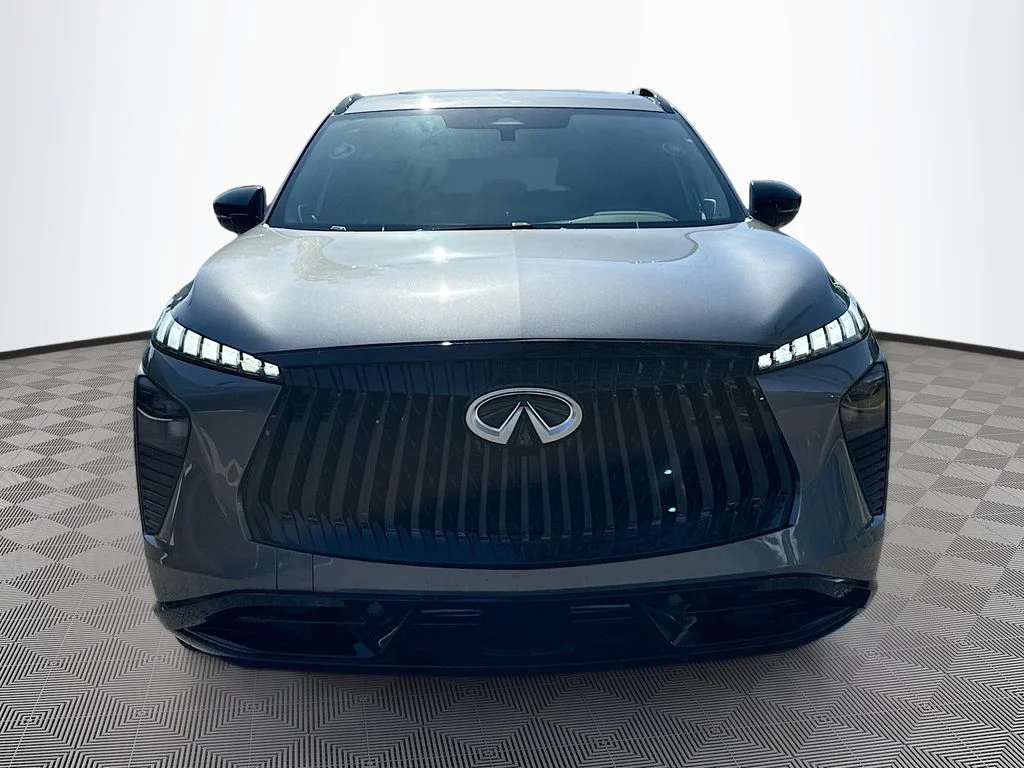 New 2027 GRAPHITE SHADOW INFINITI Luxe AWD image 2