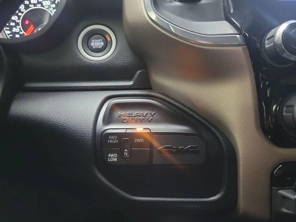 Used 2022 Sil Ram Laramie image 33