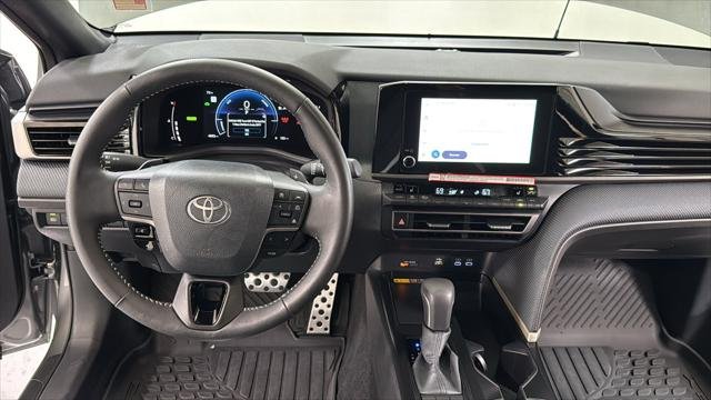 Certified Used 2026 PRECIOUS METAL Toyota SE image 9