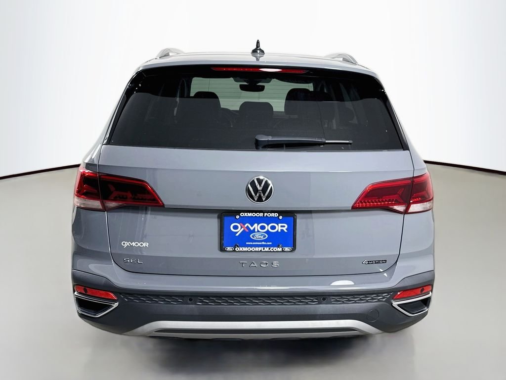 Used 2023 Platinum Gray Metallic Volkswagen SEL image 14