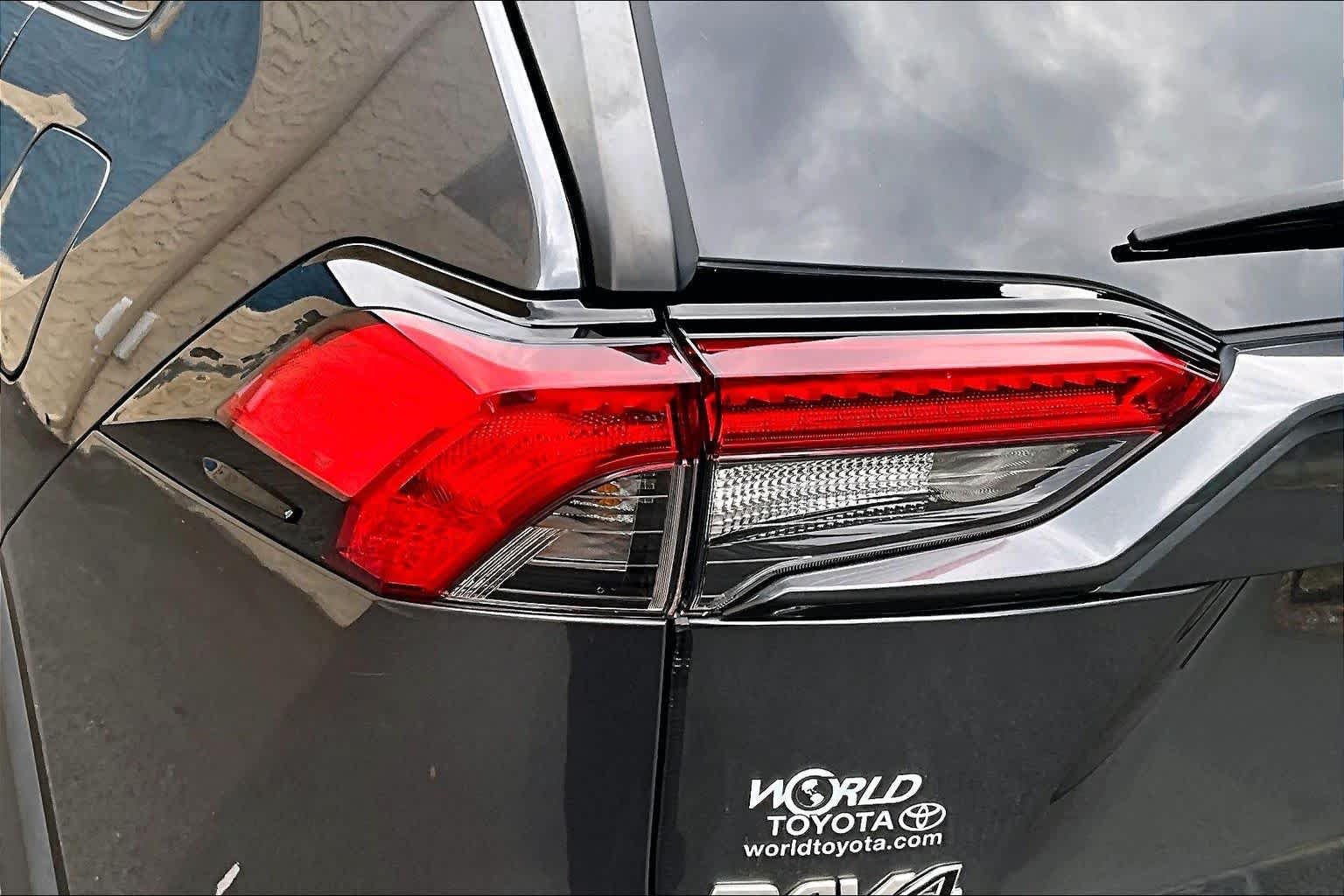 Used 2023 Magnetic Gray Metallic Toyota XLE Premium image 29