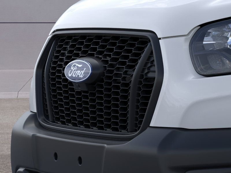 New 2026 Oxford White Ford XL image 17