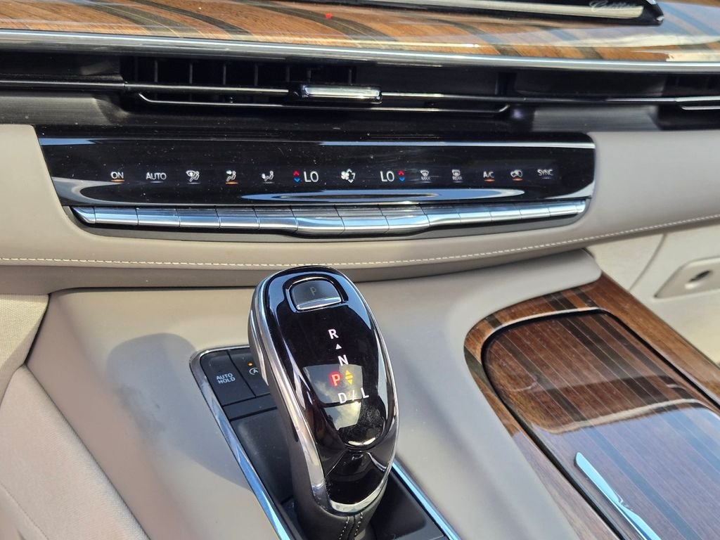Used 2023 White Cadillac Premium Luxury Platinum image 32