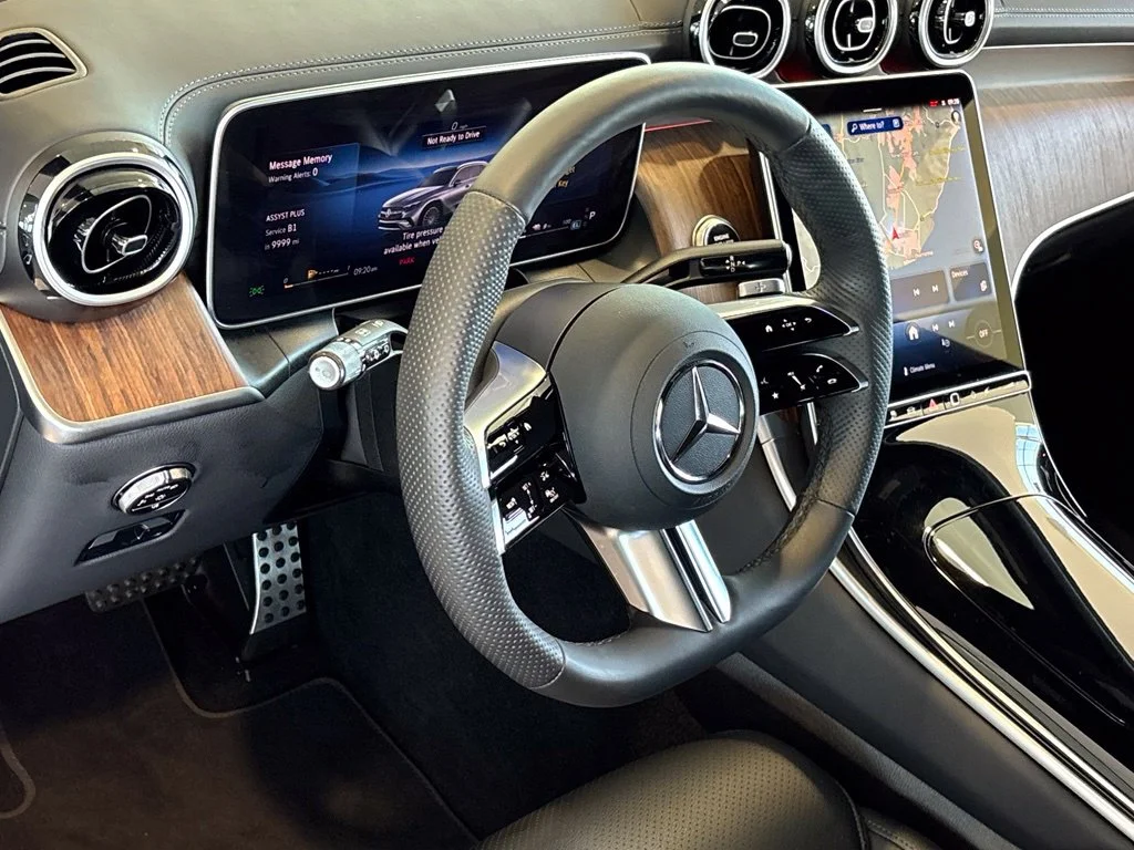 Used 2025 Silver Mercedes-Benz GLC 350e image 16