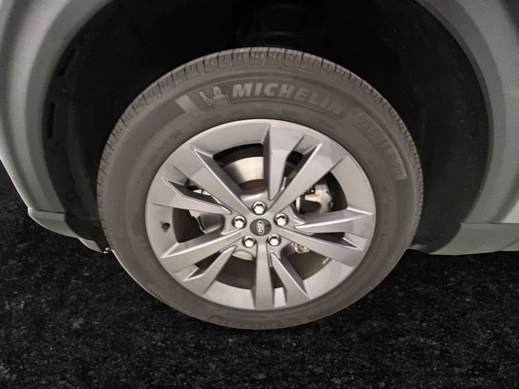 Used 2022 Gray Ford XLT image 27