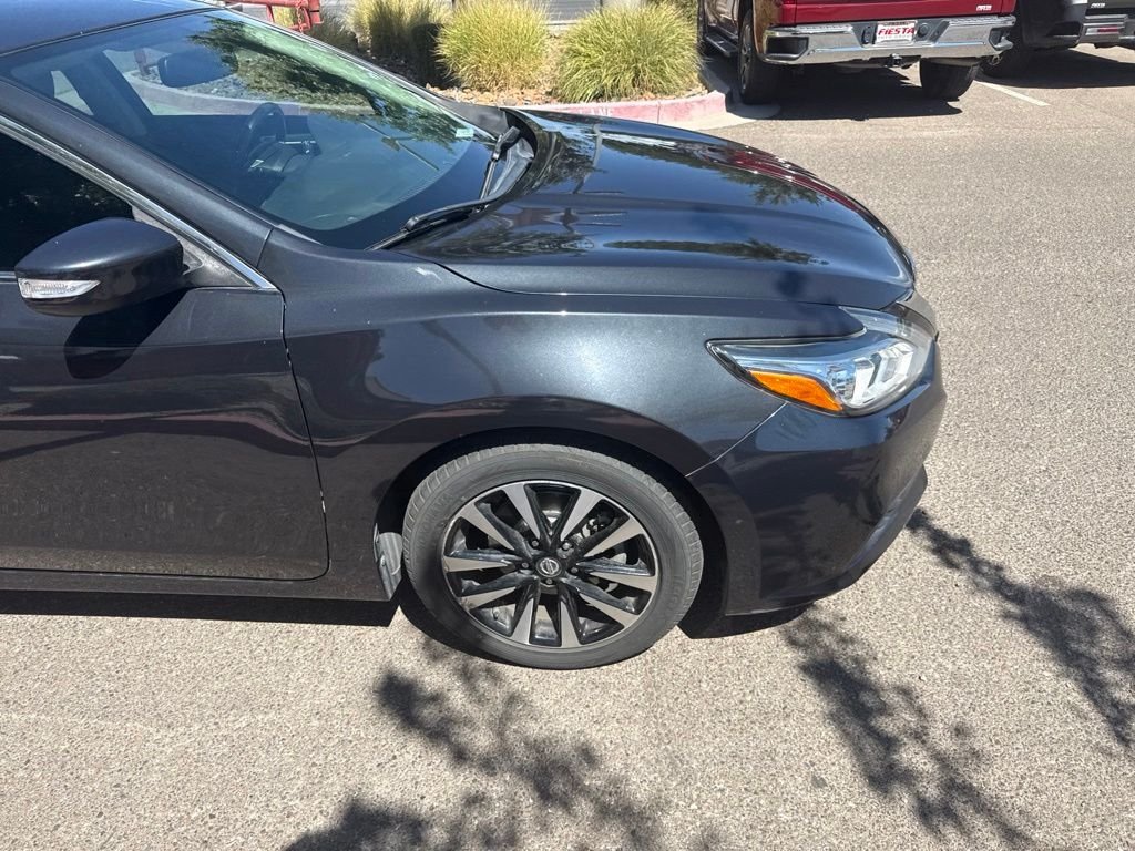 Used 2018 Blue Nissan 2.5 SL image 22