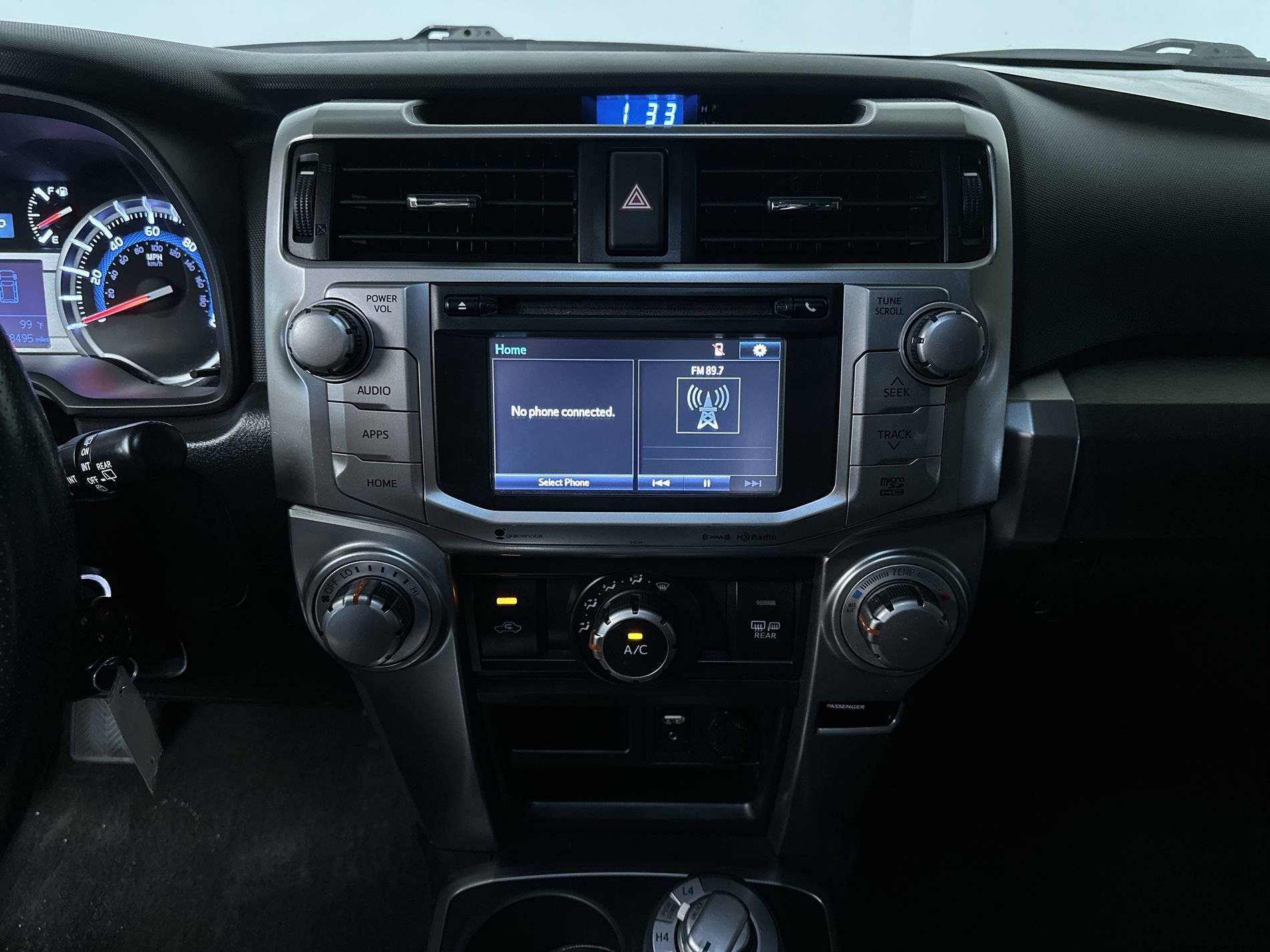 Used 2016 Super White Toyota SR5 image 18