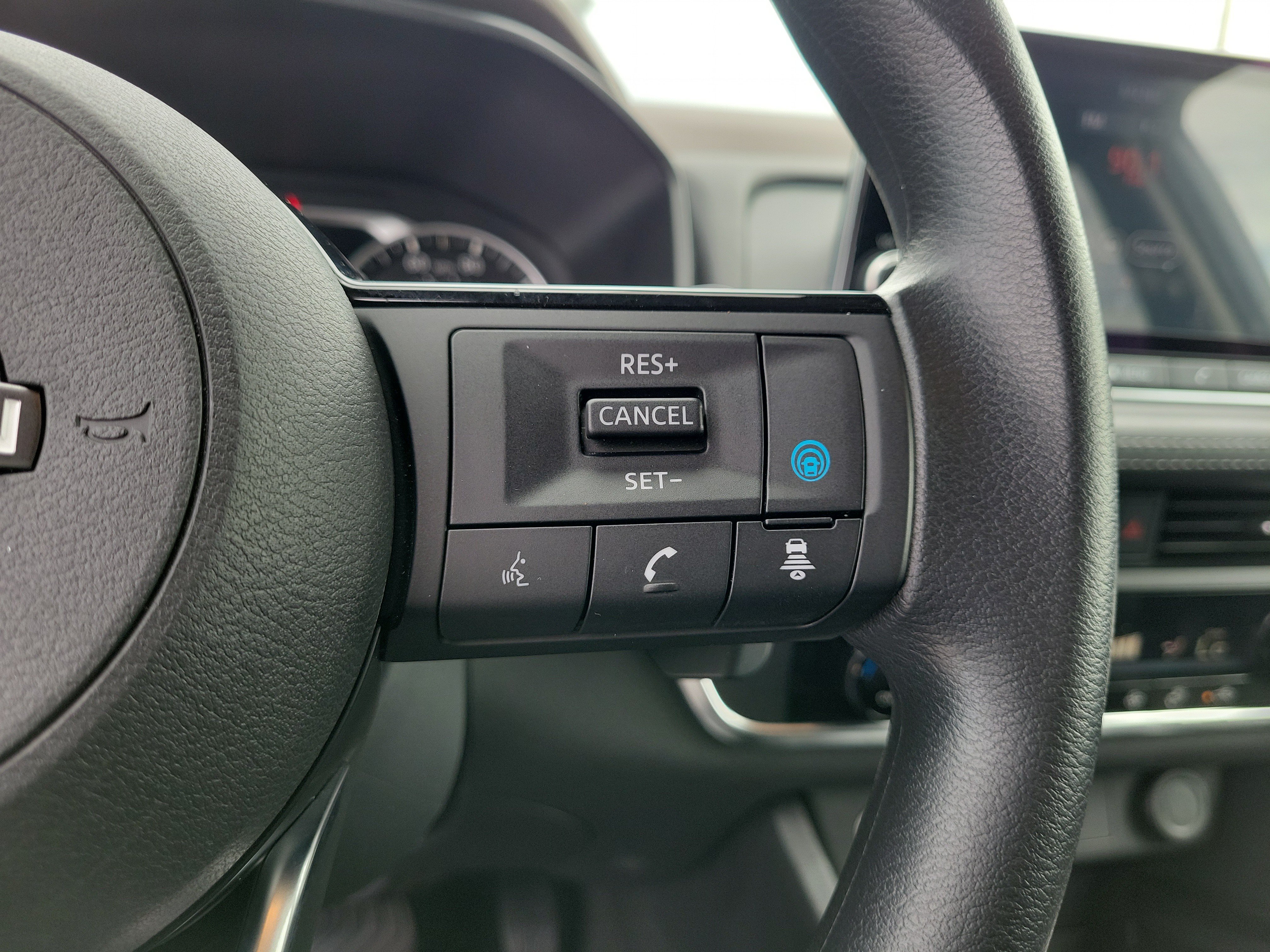 Used 2023 Gun Metallic Nissan SV image 20