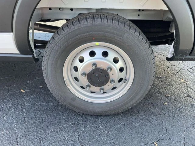 New 2026 White Ford Base image 21