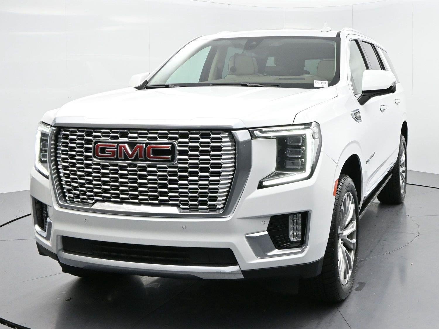 Used 2021 Summit White GMC Denali image 3