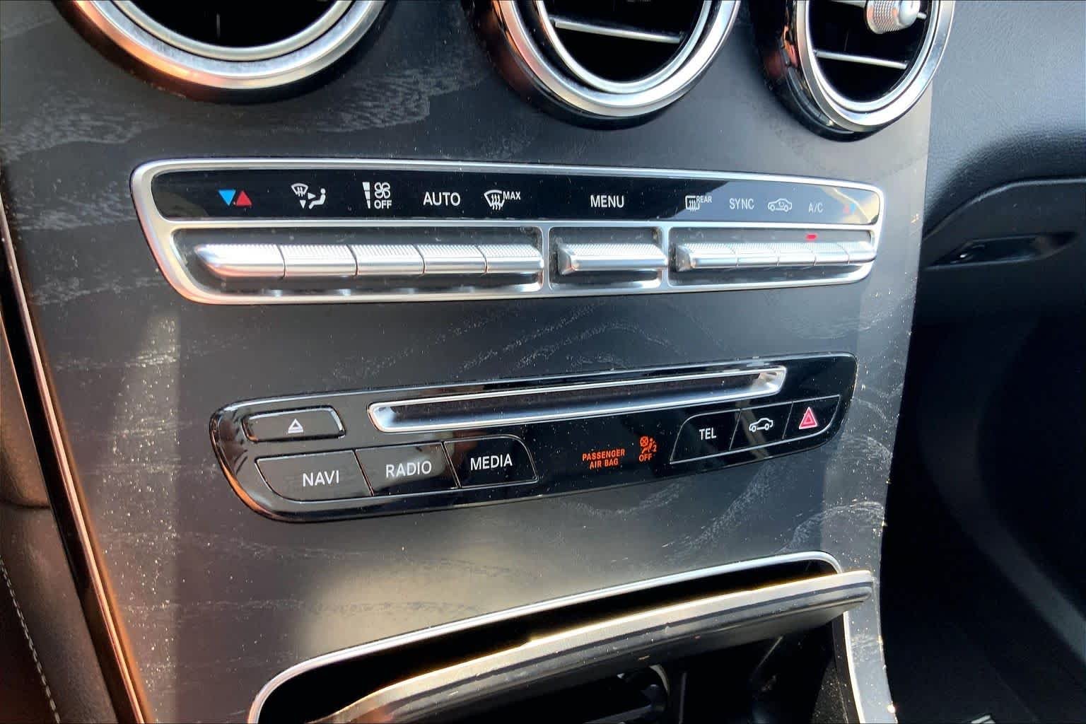 Used 2019 Black Mercedes-Benz GLC 300 image 31