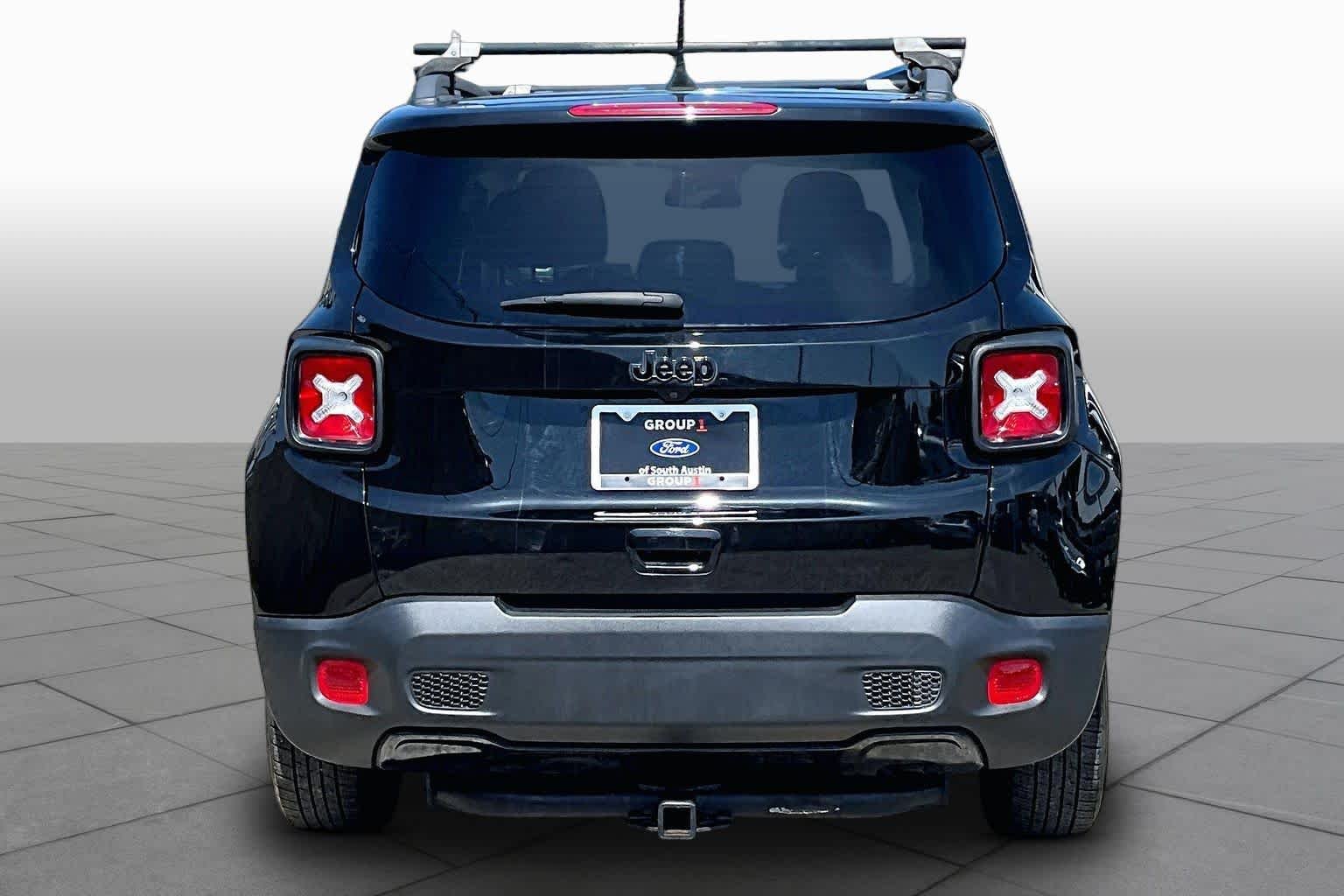 Used 2020 Black Clearcoat Jeep Altitude image 4