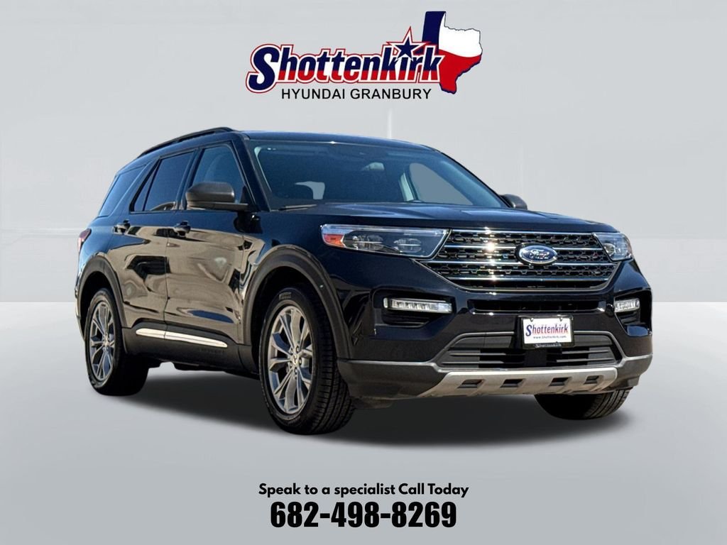 Used 2023 Black Ford XLT image 3