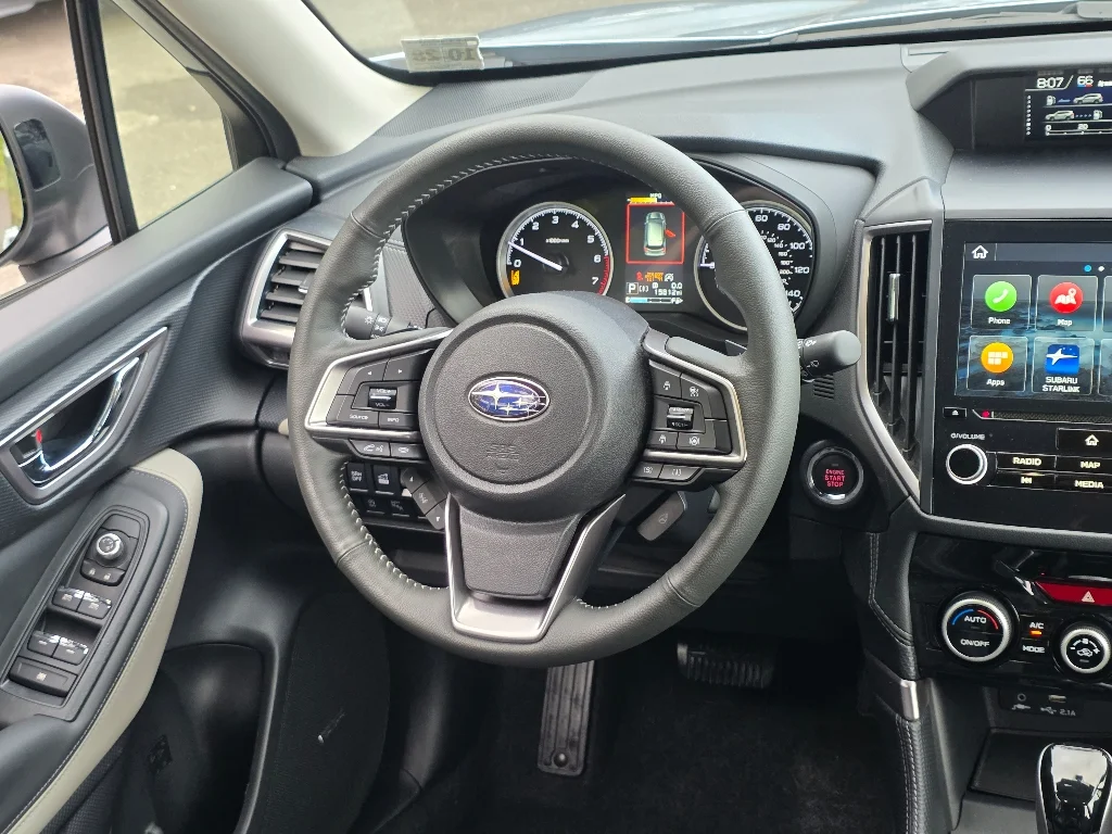 Used 2023 Ice Silver Metallic Subaru Limited image 26