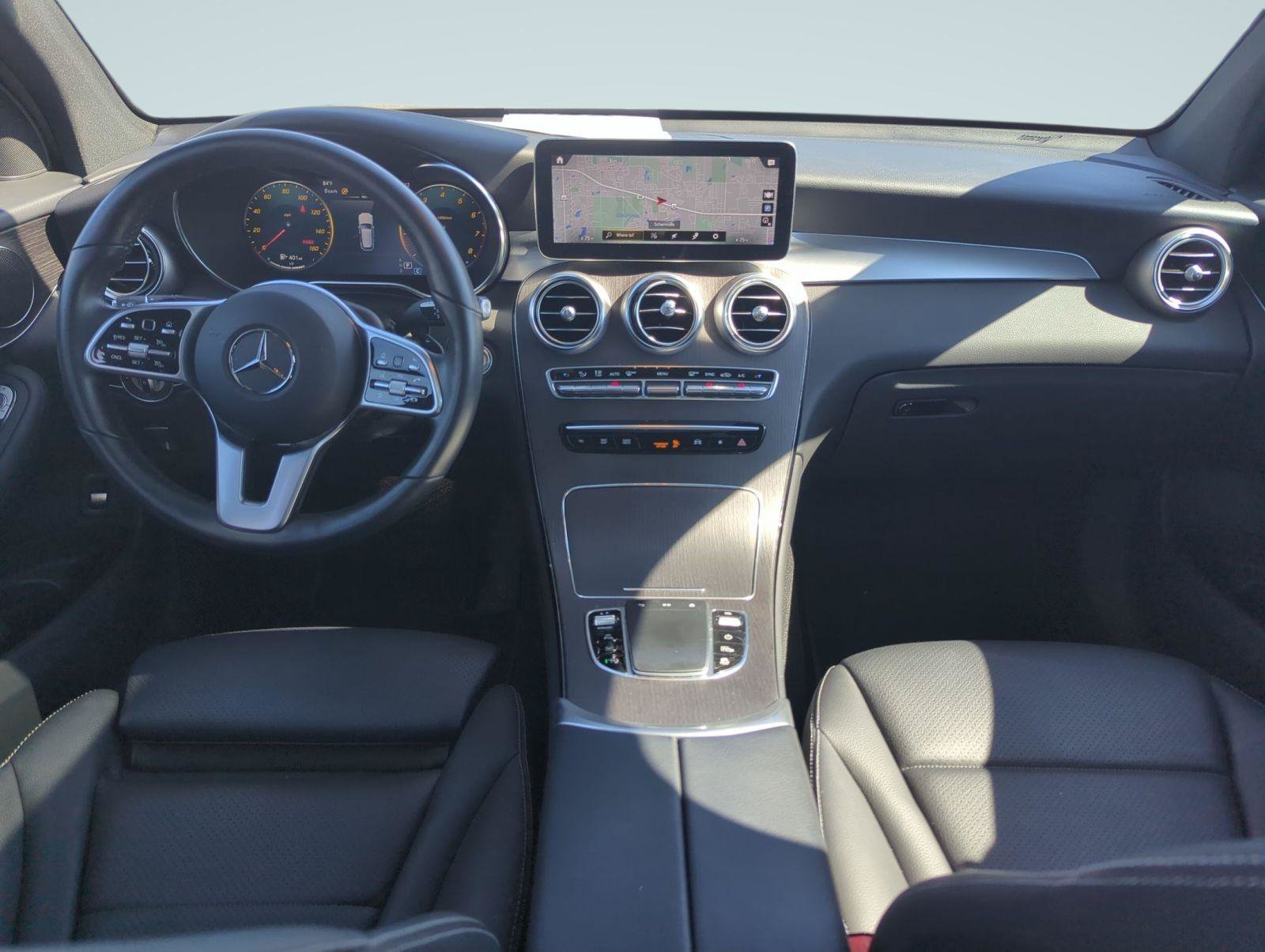 Used 2022 Black Mercedes-Benz GLC 300 image 23