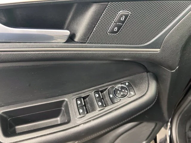 Used 2024 Black Ford SEL image 13