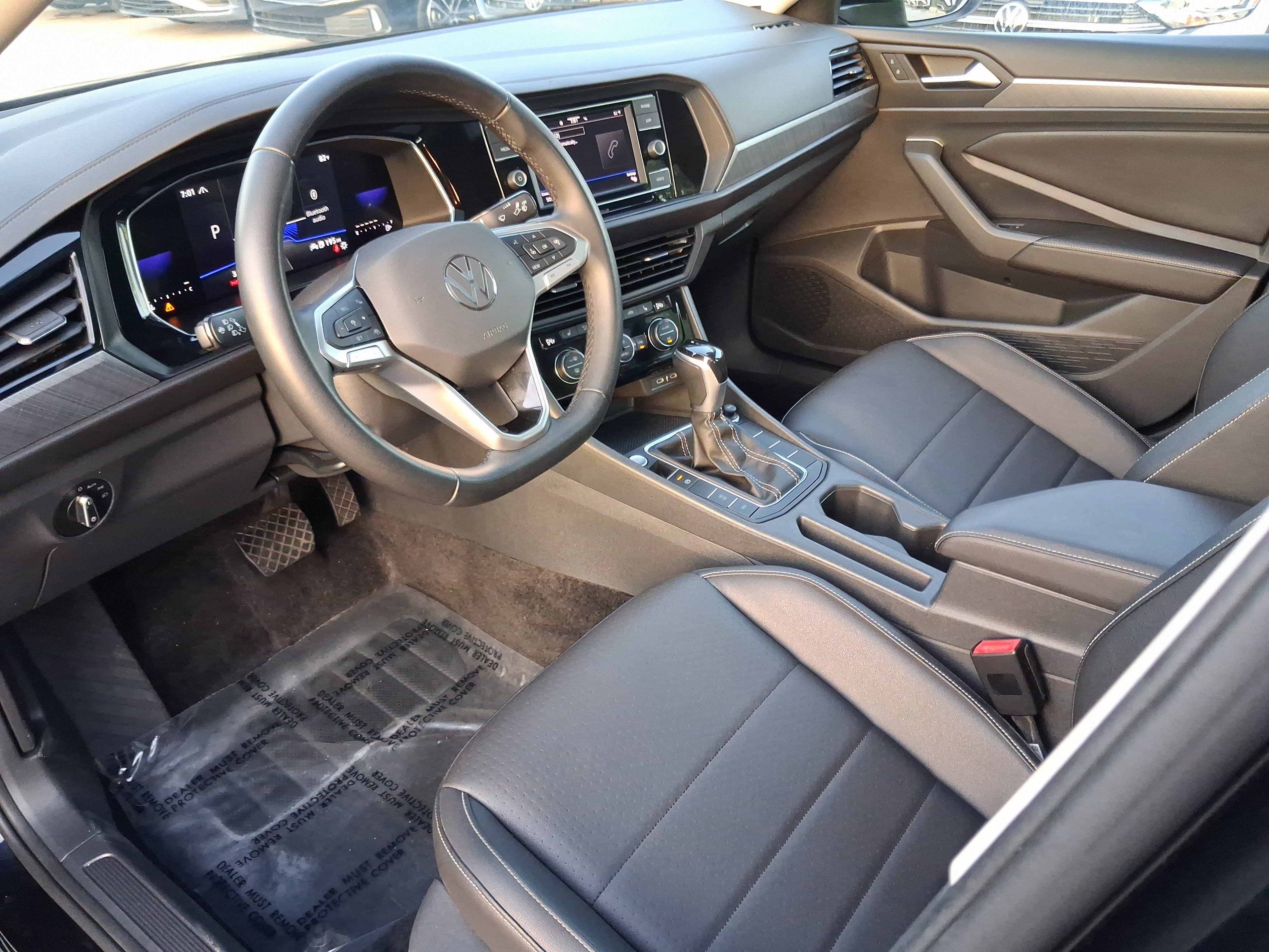 Certified Used 2023  Volkswagen 1.5T SE image 13