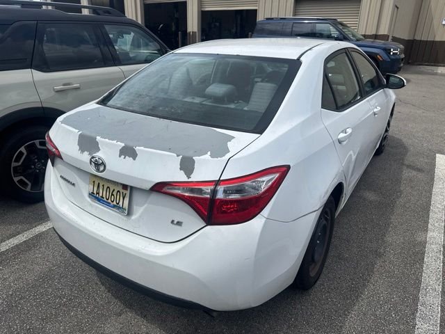 Used 2014 White Toyota LE image 3