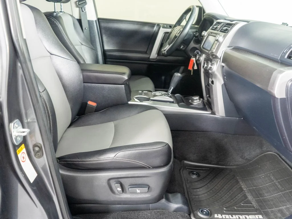 Used 2016 Gray Toyota SR5 Premium image 8