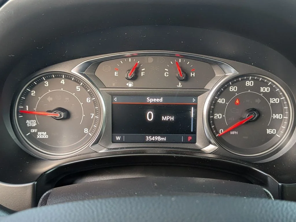 Used 2024 Silver GMC AT4 image 19