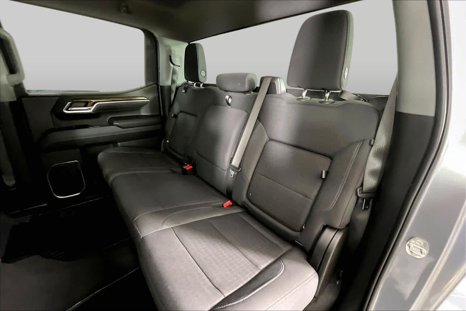 Used 2024 Sterling Metallic GMC Elevation image 18
