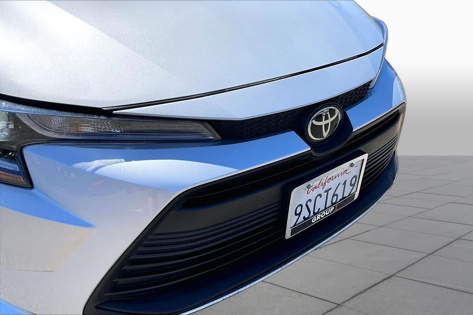 Used 2025 Classic Silver Metallic Toyota LE image 29
