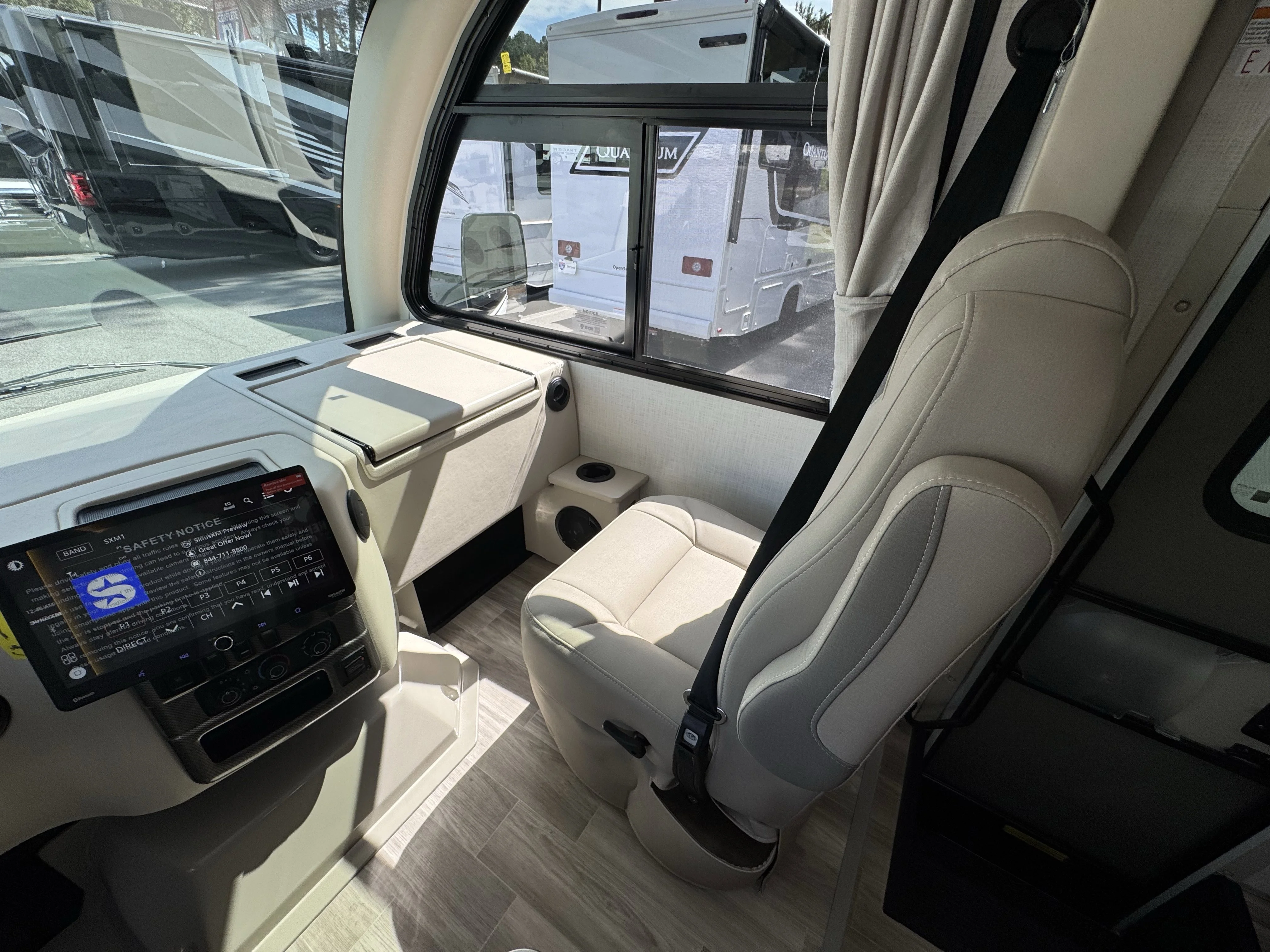 New 2026  Thor Motor Coach  image 11