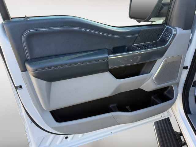 Used 2021 White Ford Limited image 10