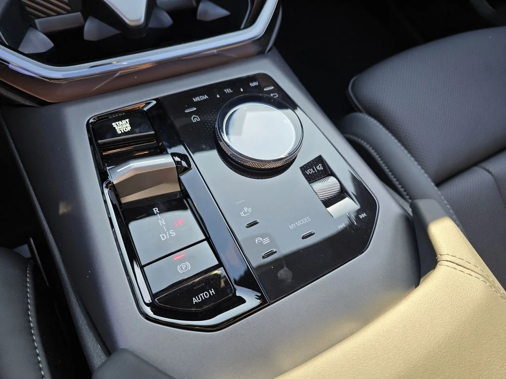 Used 2026 White BMW 30 xDrive image 19
