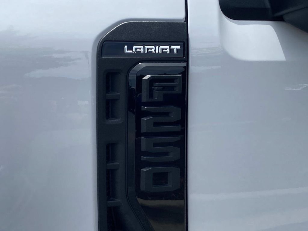 Used 2026 Oxford White Ford Lariat image 13