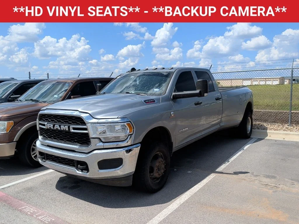 Used 2022 Silver Ram Tradesman image 3