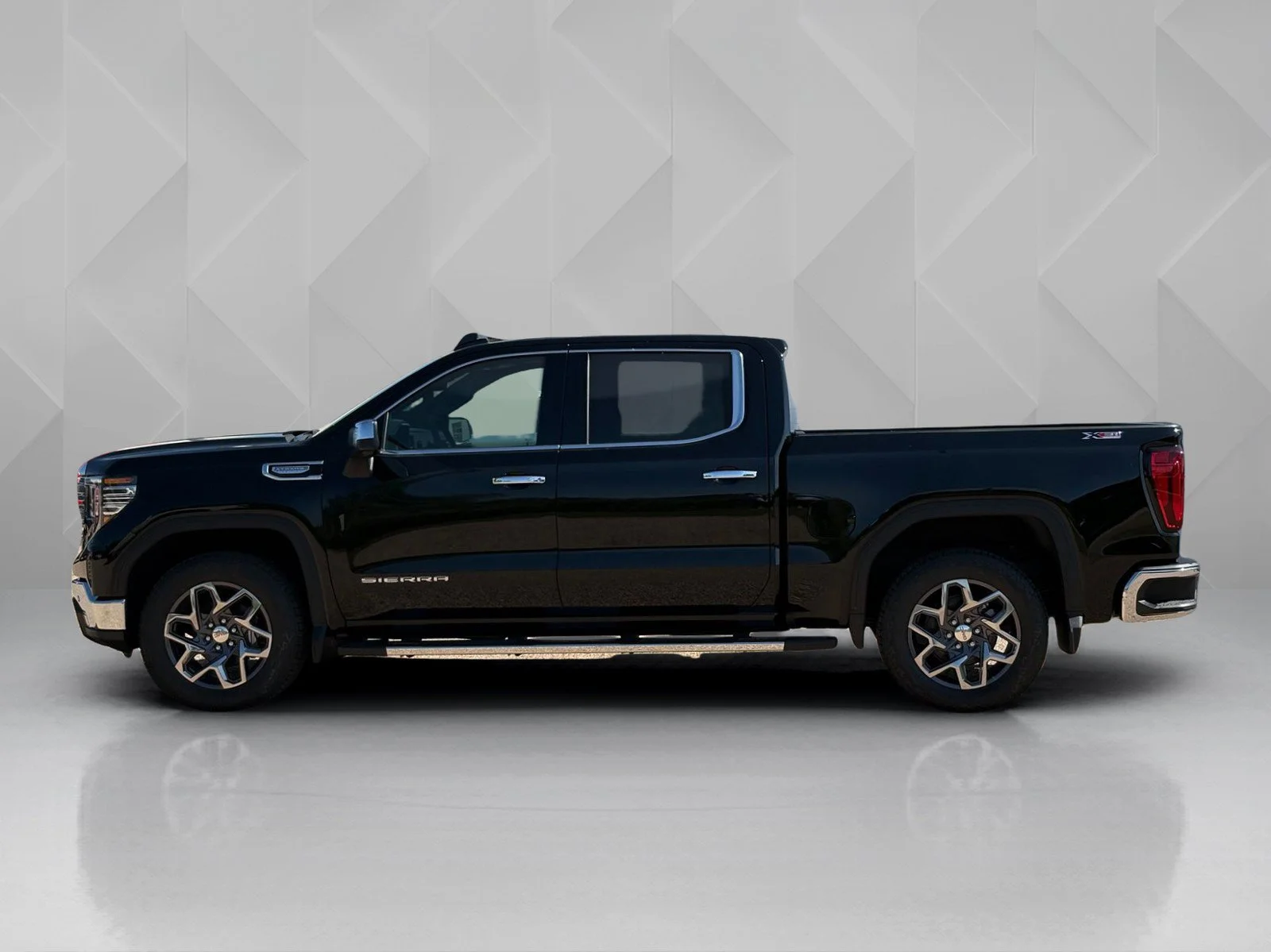 2026 GMC Sierra 1500 SLT - Photo 8