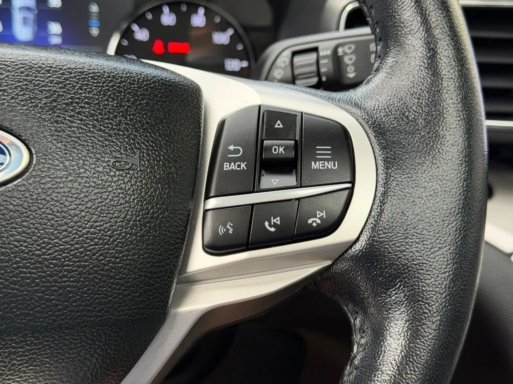 Used 2023 Gray Ford XLT image 18